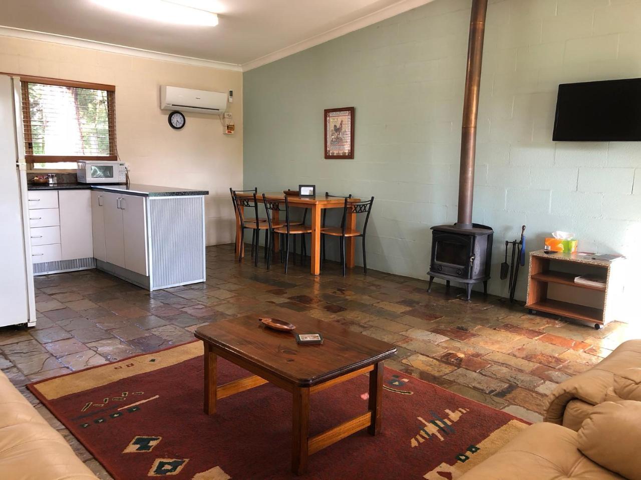Country Cottages Of Bridgetown Esterno foto